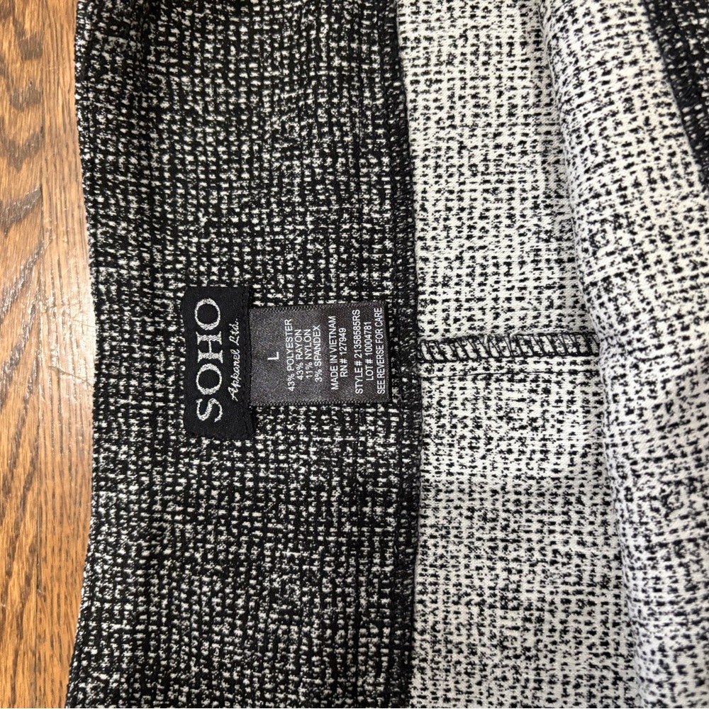 SOHO apparel LTD Black and White Textured Pencil Skirt - Picture 3 of 4